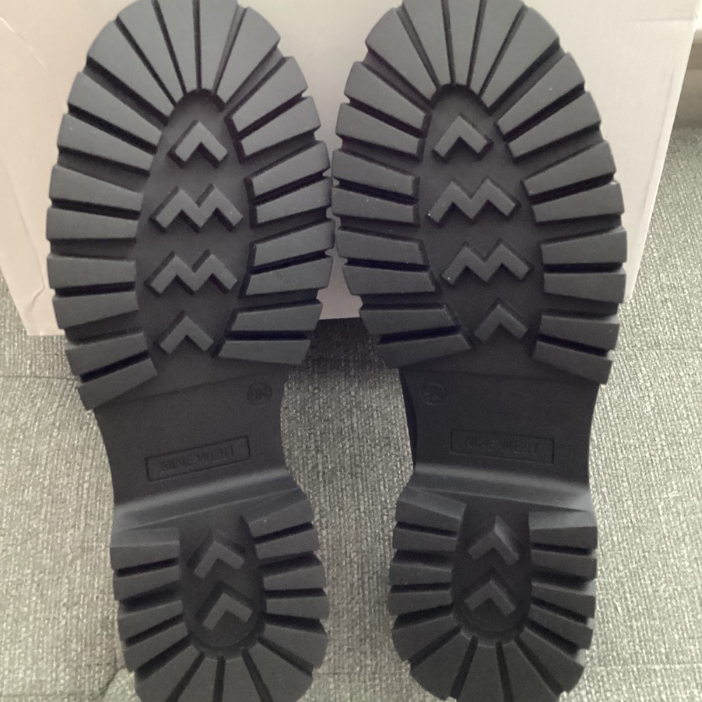 Nine West Gables Lug Loafer (Women) - Picture 6 of 12
